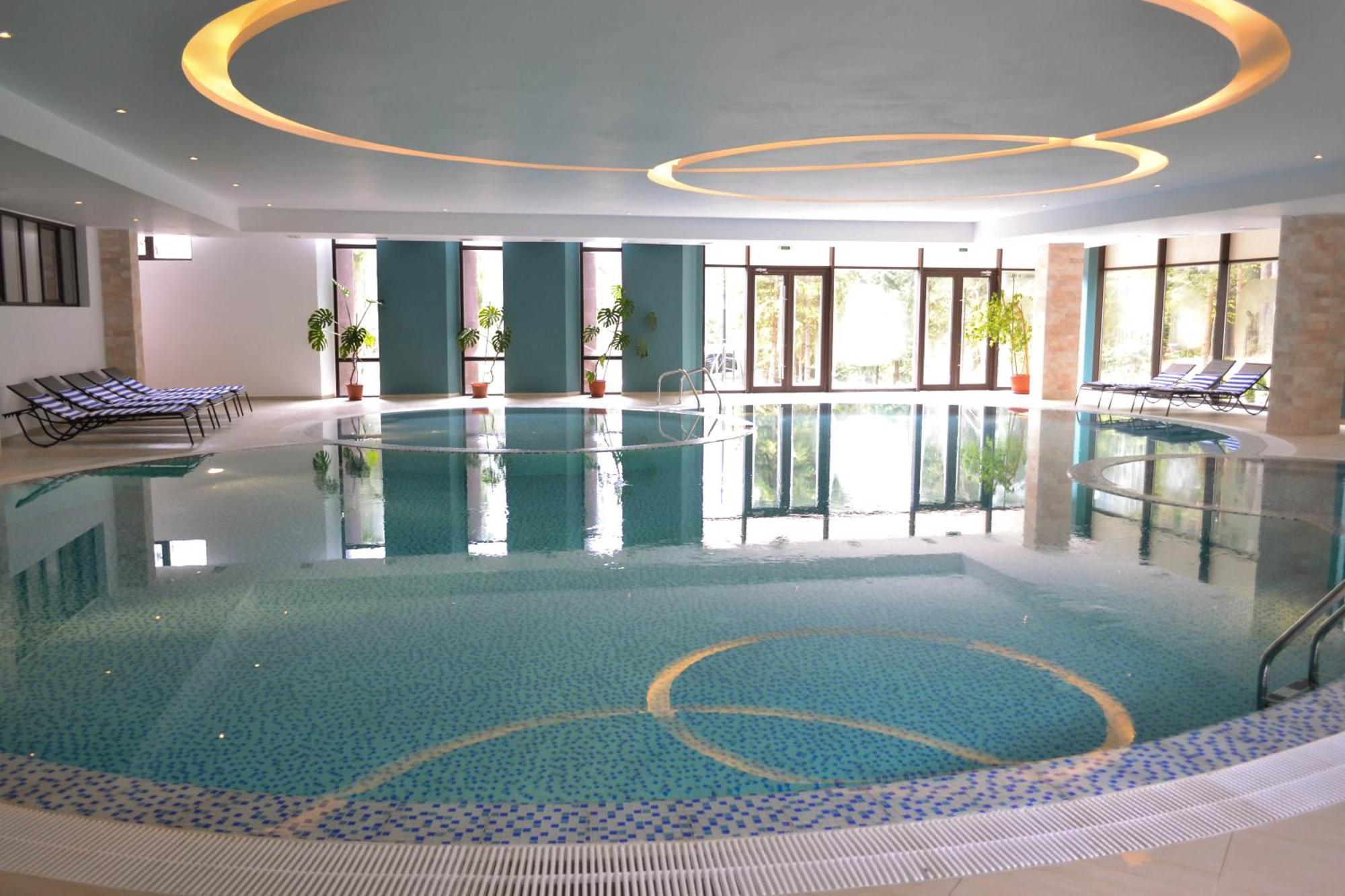 Hotel Hart Предеал Екстериор снимка