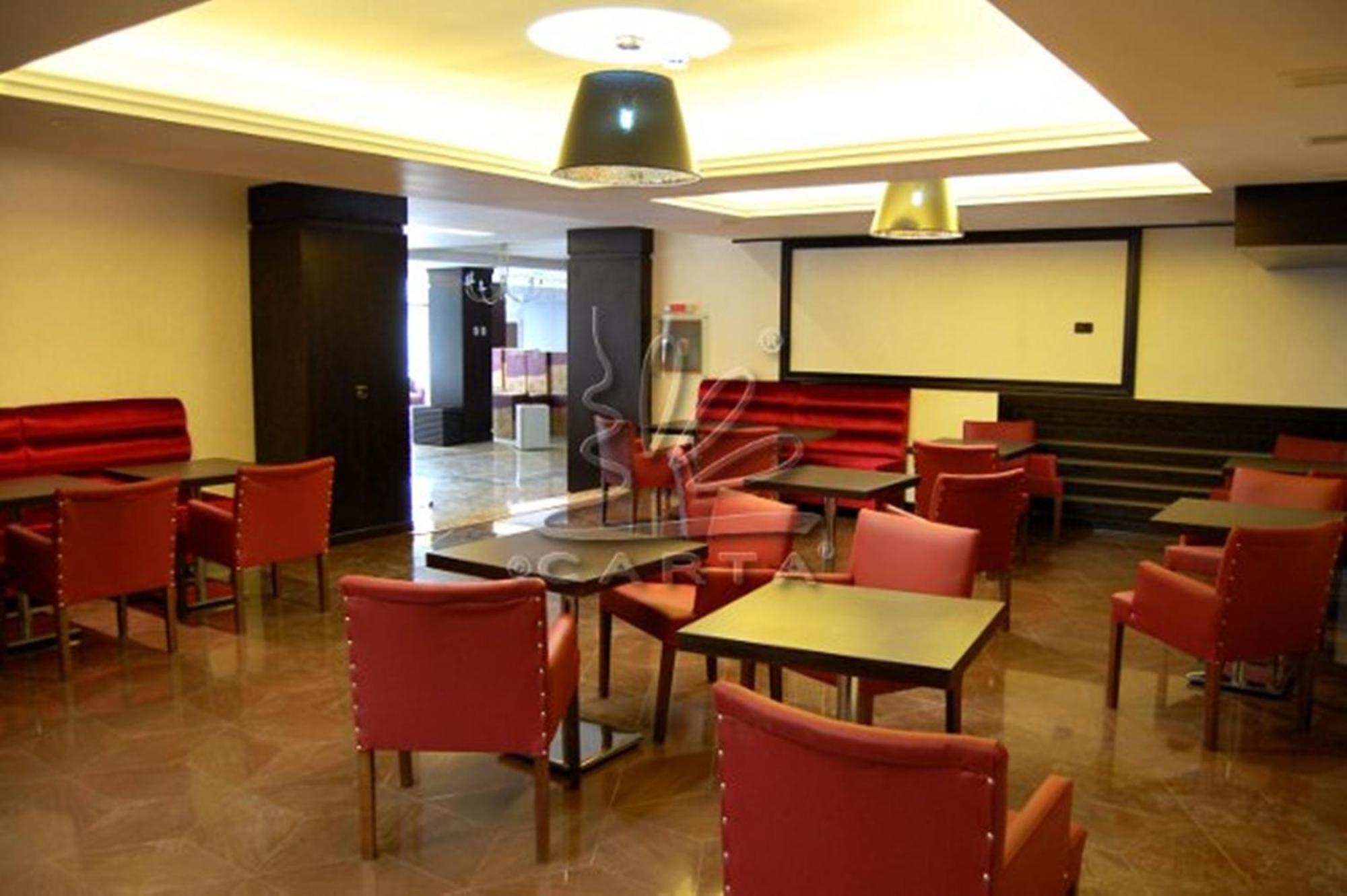 Hotel Hart Предеал Екстериор снимка